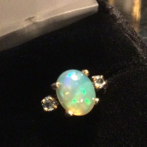 Elegant Majestic Fiery Opal Ring